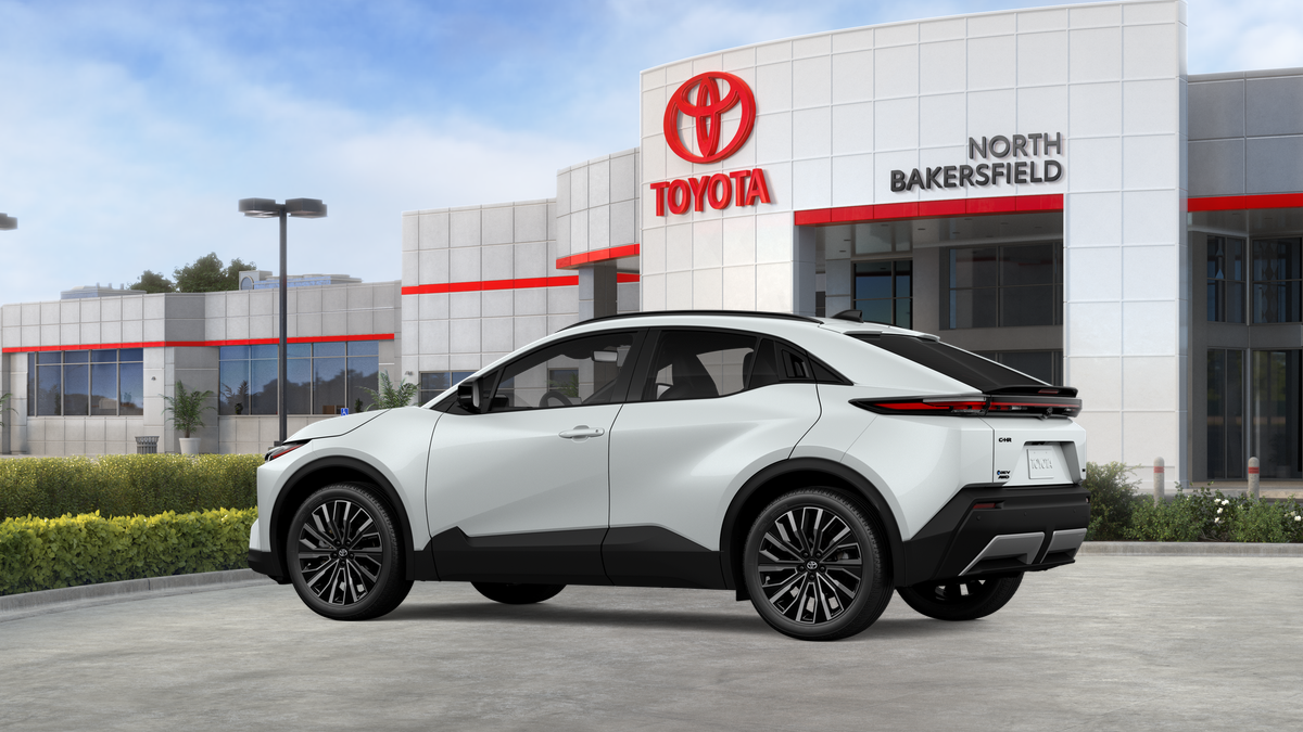 New 2026 Wind Chill Pearl <sup>1</sup> Toyota  XSE image 8