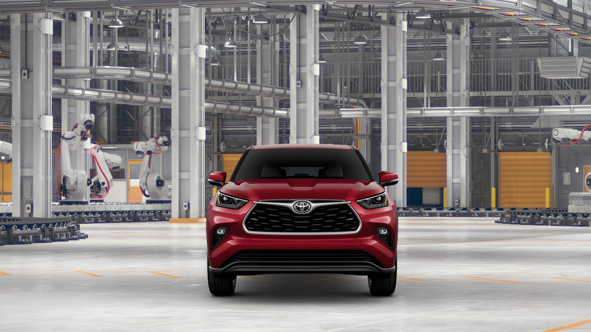 2025 Toyota Highlander LE photo 2