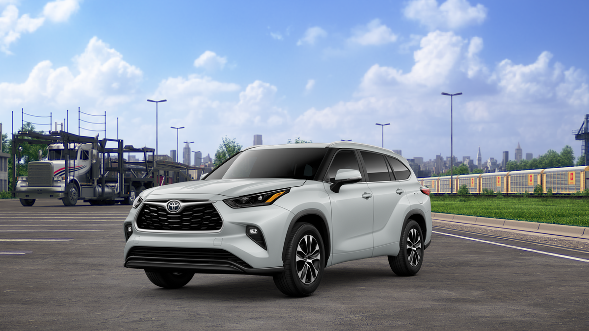 2025 Toyota Highlander XLE