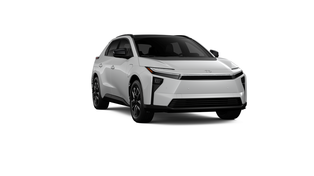 New 2026 Wind Chill Pearl <sup>1</sup> Toyota  XLE image 18