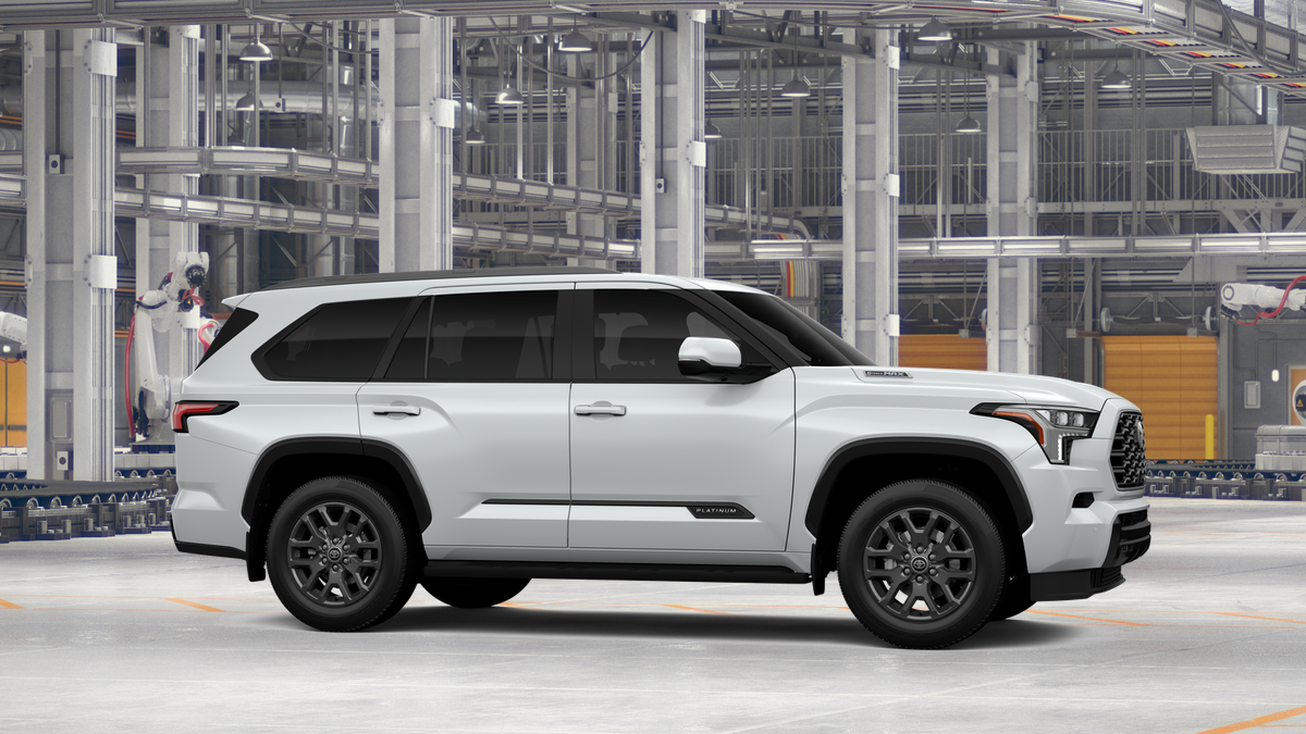 New 2026 Wind Chill Pearl <sup>1</sup> Toyota  Platinum image 15