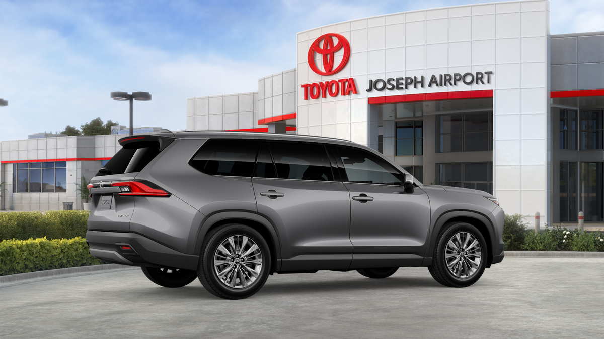2026 Toyota Grand Highlander Platinum photo 4