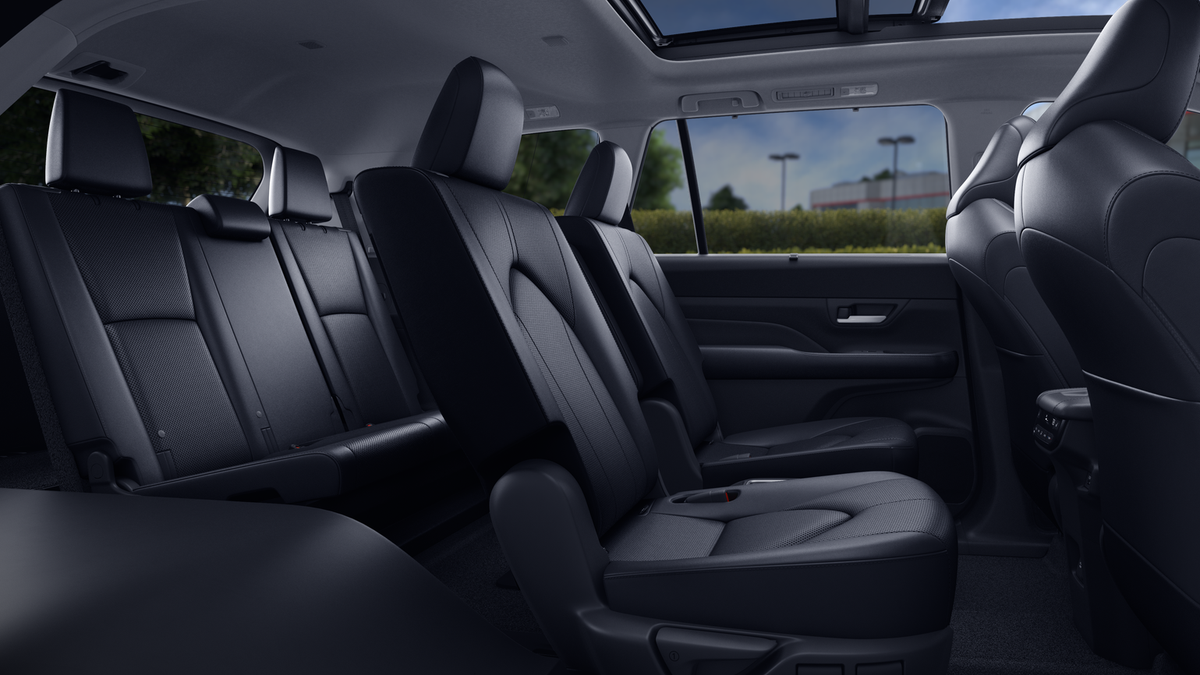 2025 Toyota Grand Highlander Limited photo 30