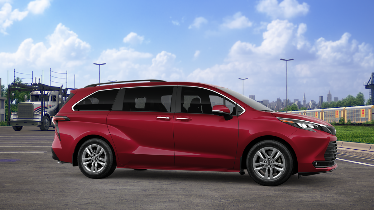 New 2026 Ruby Flare Pearl <sup>1</sup> Toyota  XLE image 15