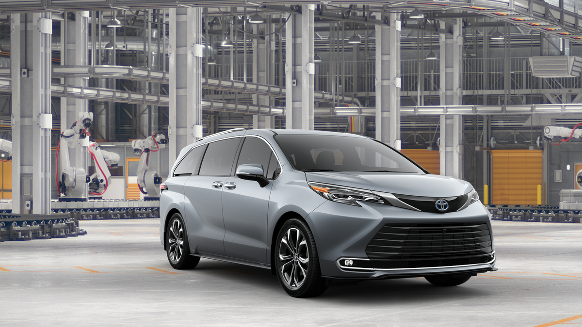 2025 Toyota Sienna Platinum photo 17