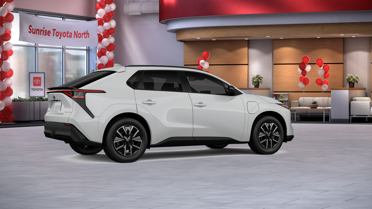 2026 Toyota bZ XLE - Photo 13