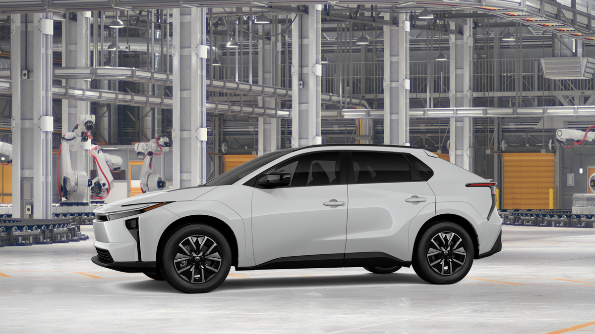 New Wind Chill Pearl [extra cost color] 2026 Toyota bZ XLE for