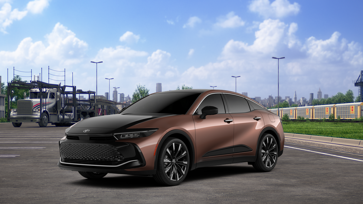 2026 Toyota Crown Platinum's photo