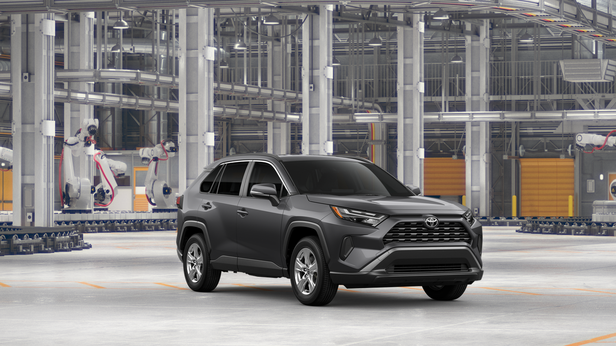 2025 Toyota RAV4 XLE photo 16