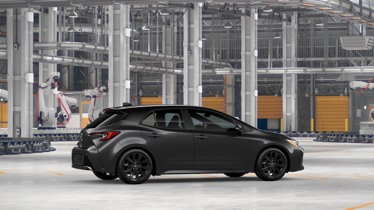 New 2026 Magnetic Gray Metallic with Midnight Black Metallic roof <sup>1</sup> Toyota  XSE image 13