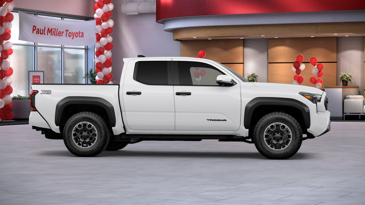 2025 Toyota Tacoma TRD Off Road - Photo 15