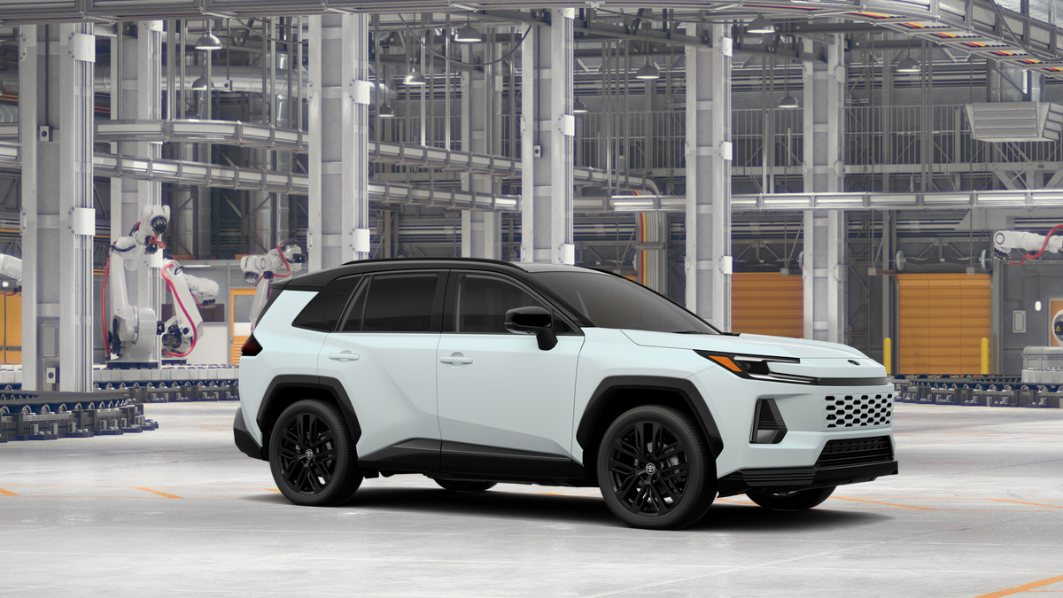 New 2026 Wind Chill Pearl with Midnight Black Metallic roof <sup>1</sup> Toyota  XSE image 16