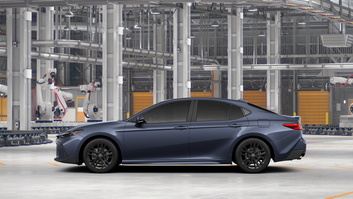 2026 Toyota Camry SE photo 4