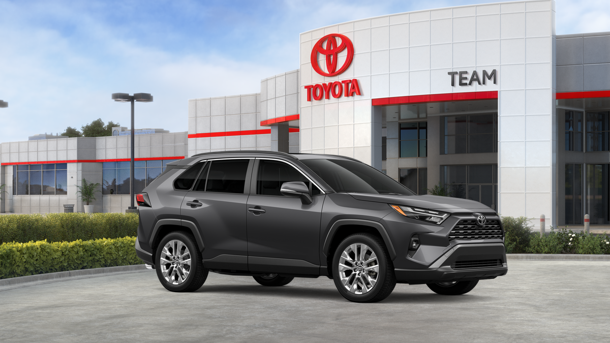 2025 Toyota RAV4 XLE Premium photo 15
