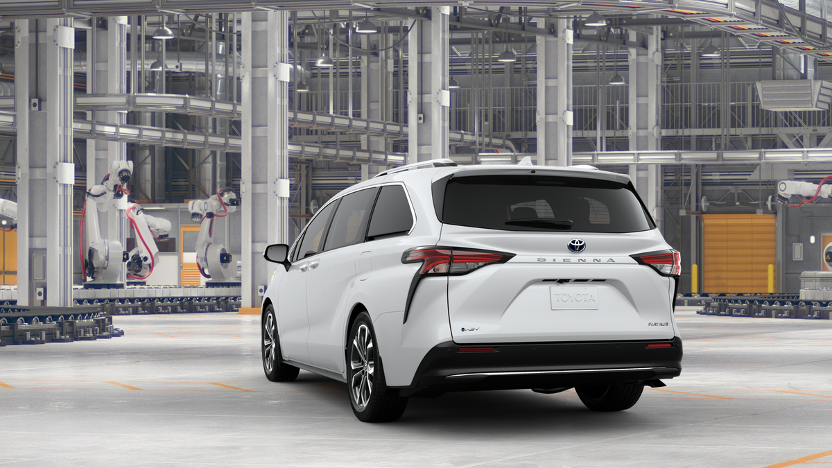 2025 Toyota Sienna Platinum photo 9