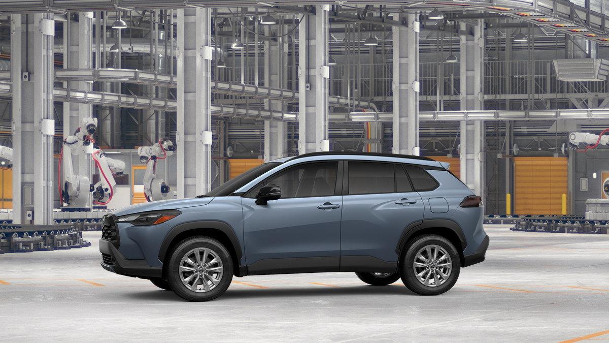 2026 Toyota Corolla Cross LE photo 4