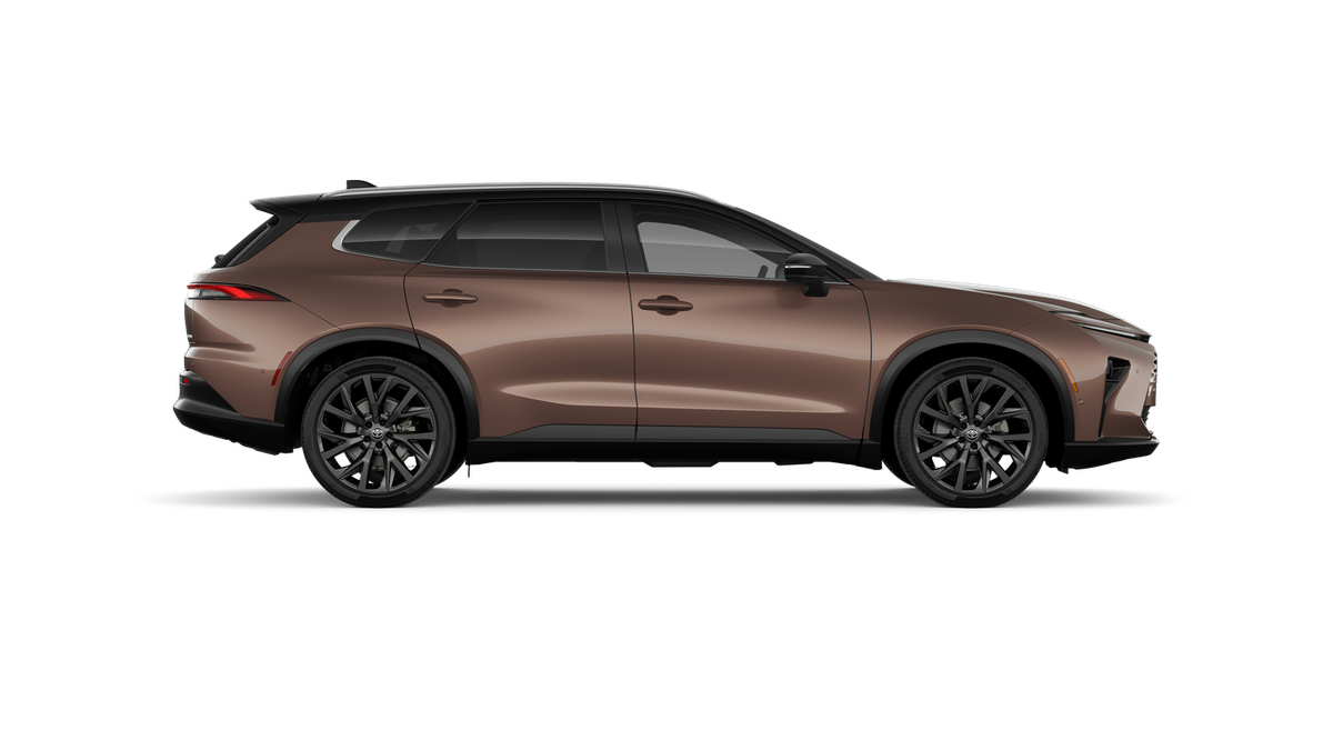 New 2026 Bronze Age with Black roof <sup>1</sup> Toyota  Limited image 14
