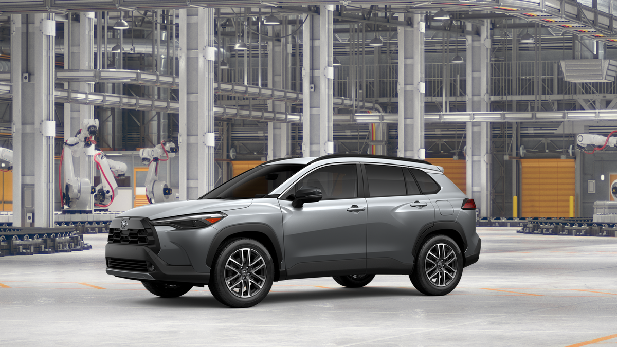 2026 Toyota Corolla Cross XLE photo 3