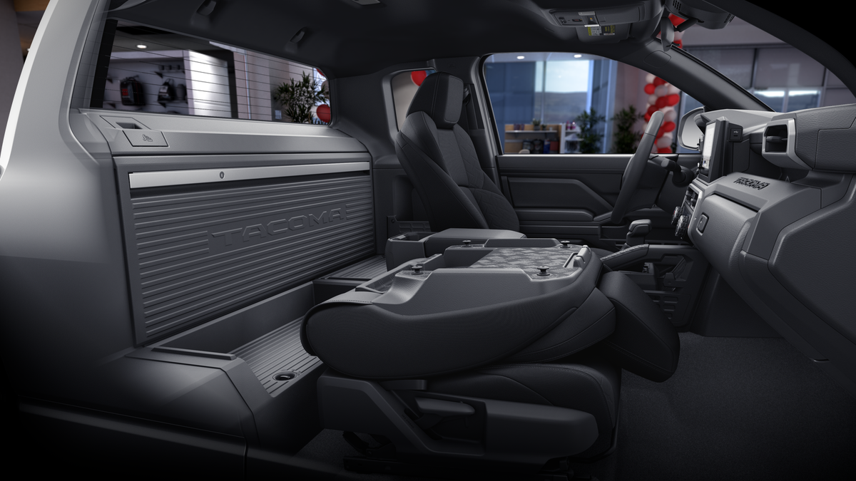 2025 Toyota Tacoma SR XtraCab photo 41