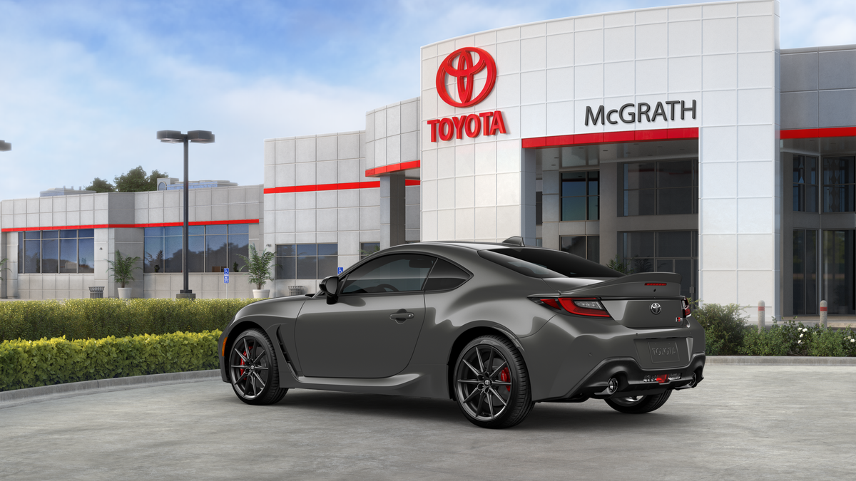 New 2026 Pavement Toyota  Premium AT image 16