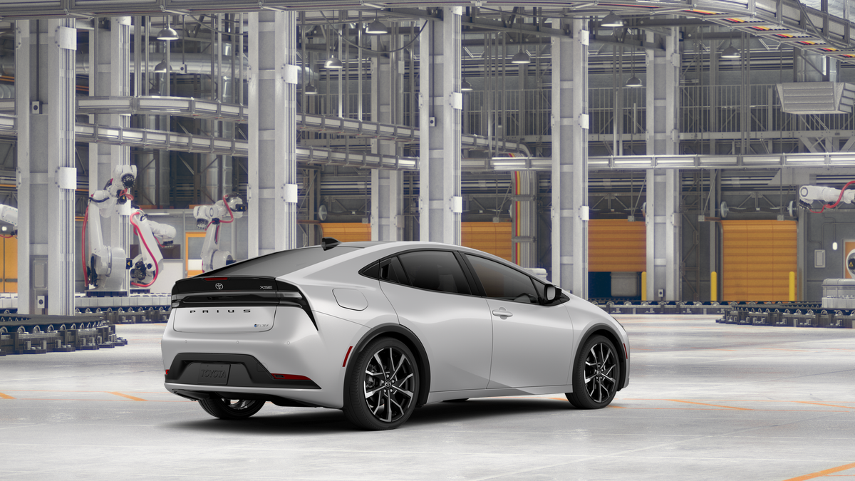2026 Toyota Prius Plug-in Hybrid XSE Premium photo 10