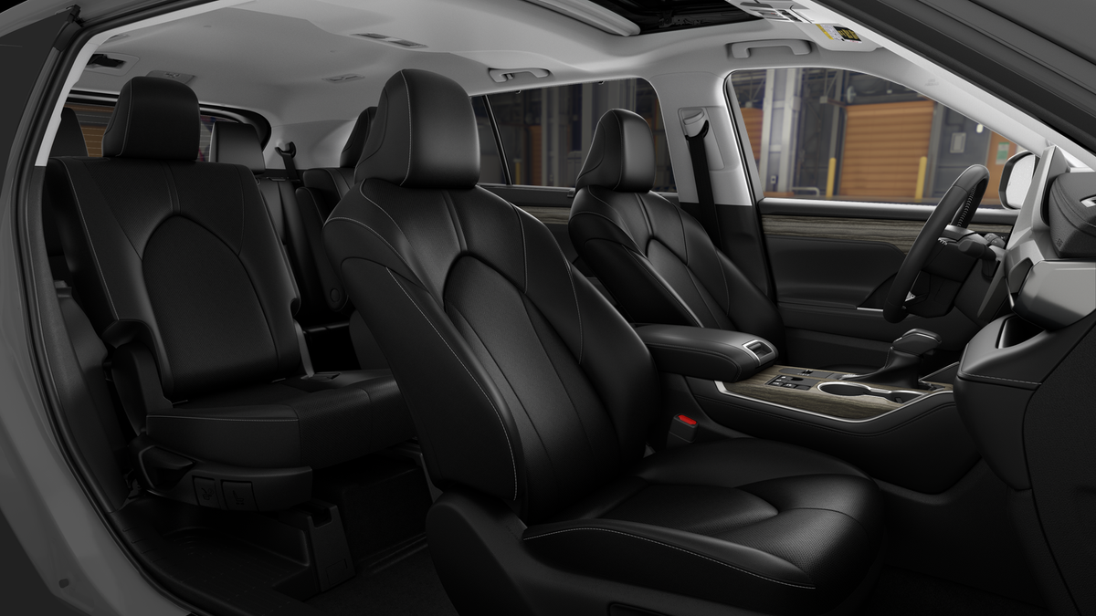2025 Toyota Highlander Limited photo 20