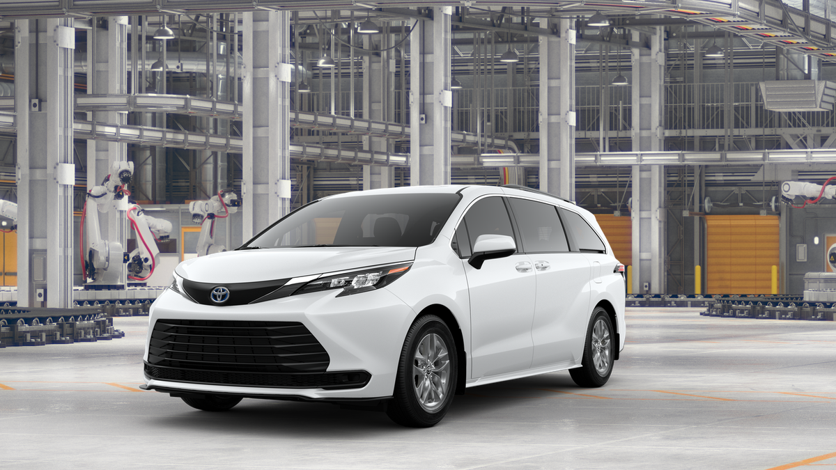 2025 Toyota Sienna LE