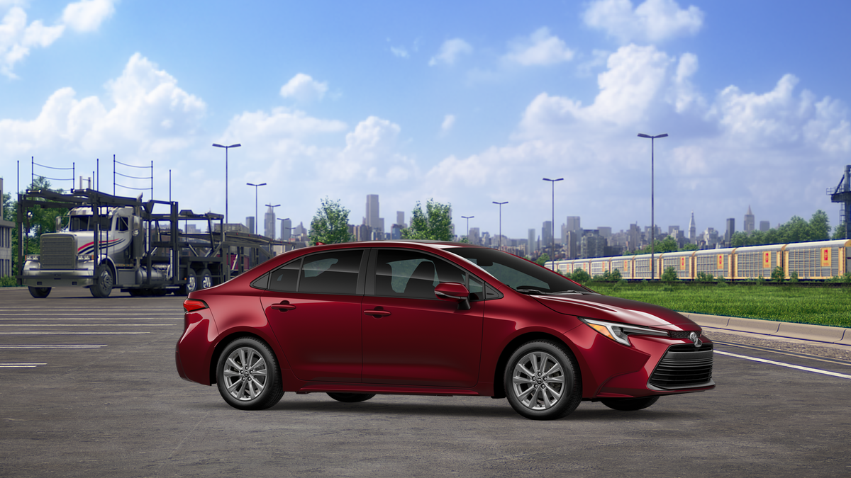 New 2026 Ruby Flare Pearl <sup>1</sup> Toyota  XLE image 20