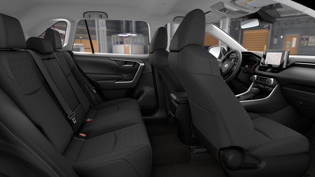 2025 Toyota RAV4 XLE photo 9