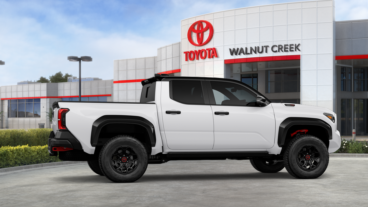 2025 Toyota Tacoma TRD Pro - Photo 14
