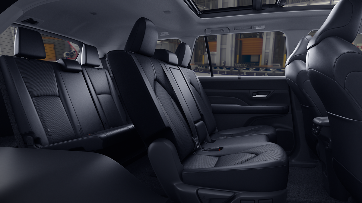 New 2026 Toyota Grand Highlander Hybrid SUV
