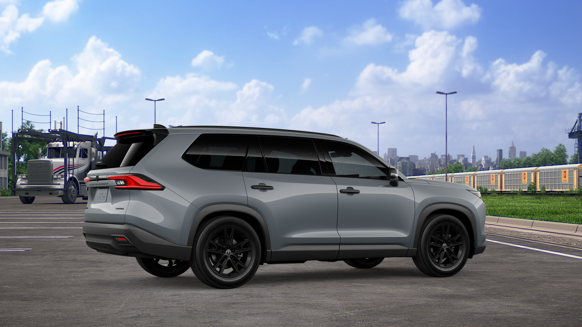 2026 Toyota Highlander Hybrid photo 13