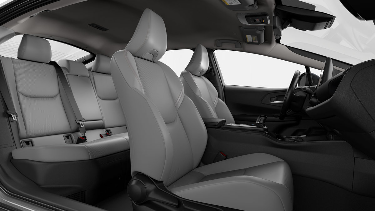 2026 Toyota Prius XLE photo 18