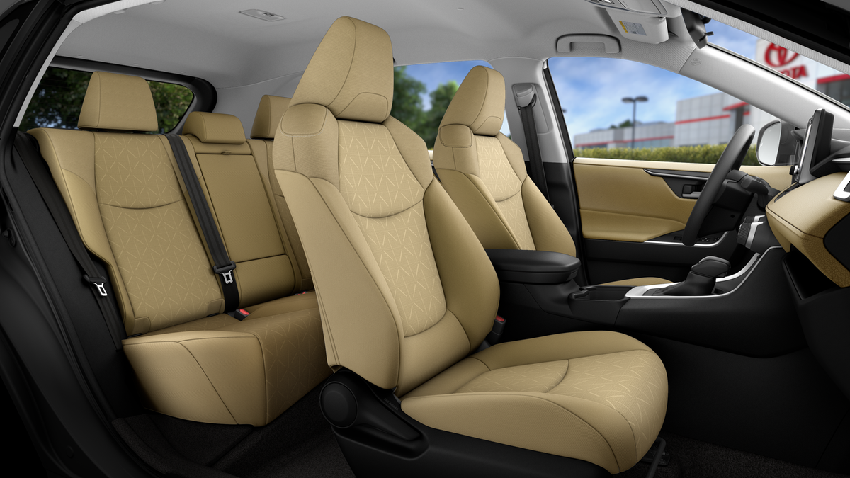 2025 Toyota RAV4 XLE photo 11