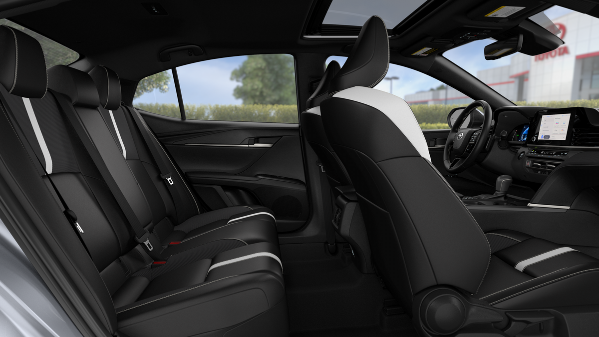 2025 Toyota Camry SE photo 20