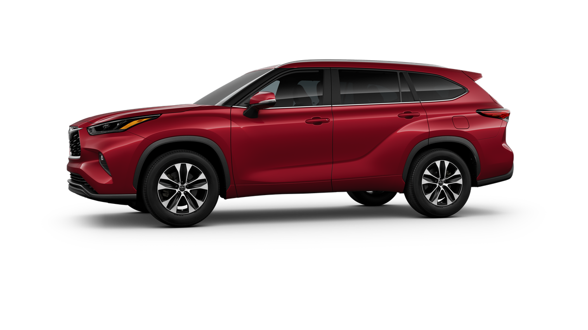 2025 Toyota Highlander XLE photo 3