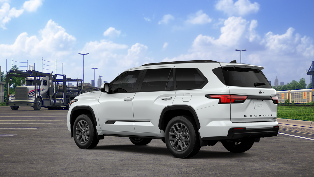 New 2026 Wind Chill Pearl <sup>1</sup> Toyota  Platinum image 8
