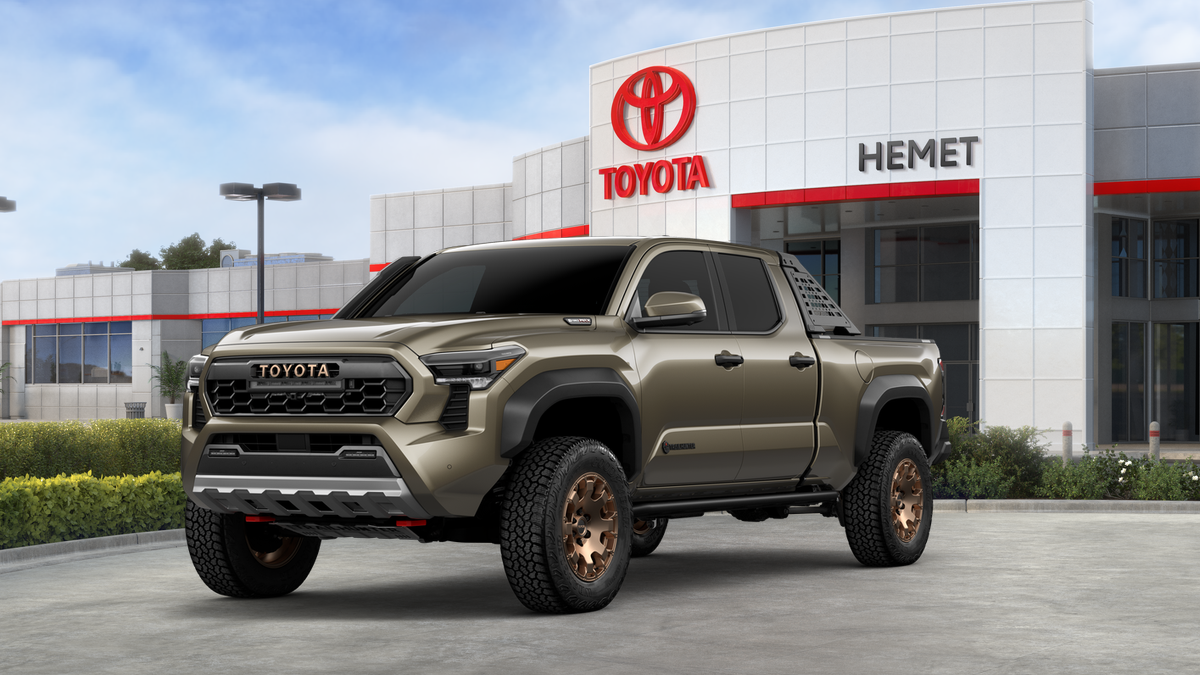 2026 Toyota Tacoma i-FORCE MAX Trailhunter
