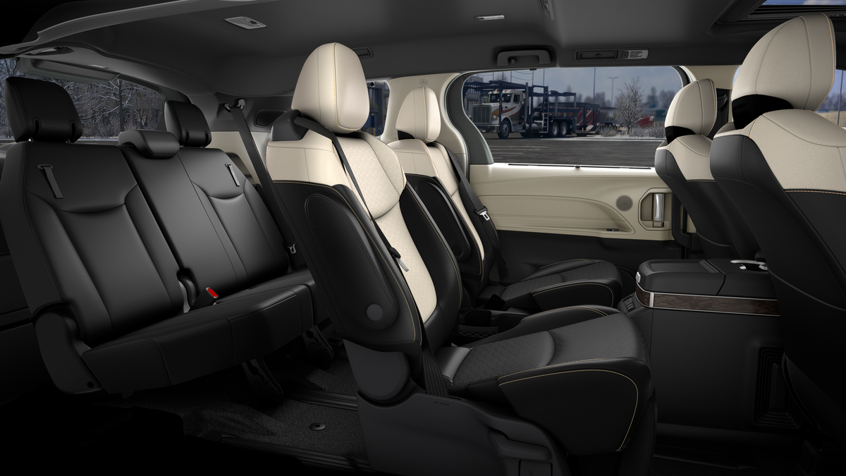 2026 Toyota Sienna photo 2