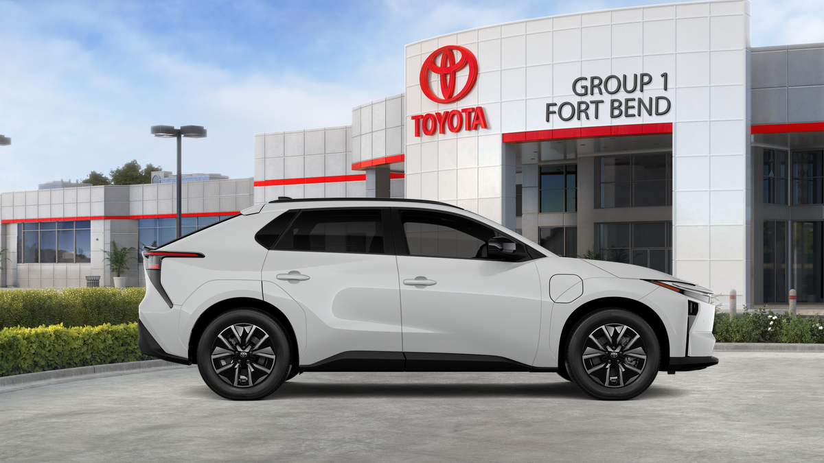 Certified Used 2026 Wind Chill Pearl Toyota XLE Plus image 44