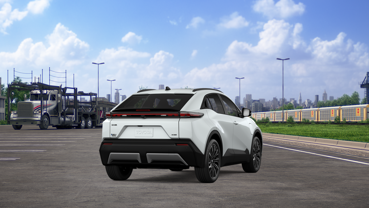 New 2026 Wind Chill Pearl <sup>1</sup> Toyota  XSE image 12
