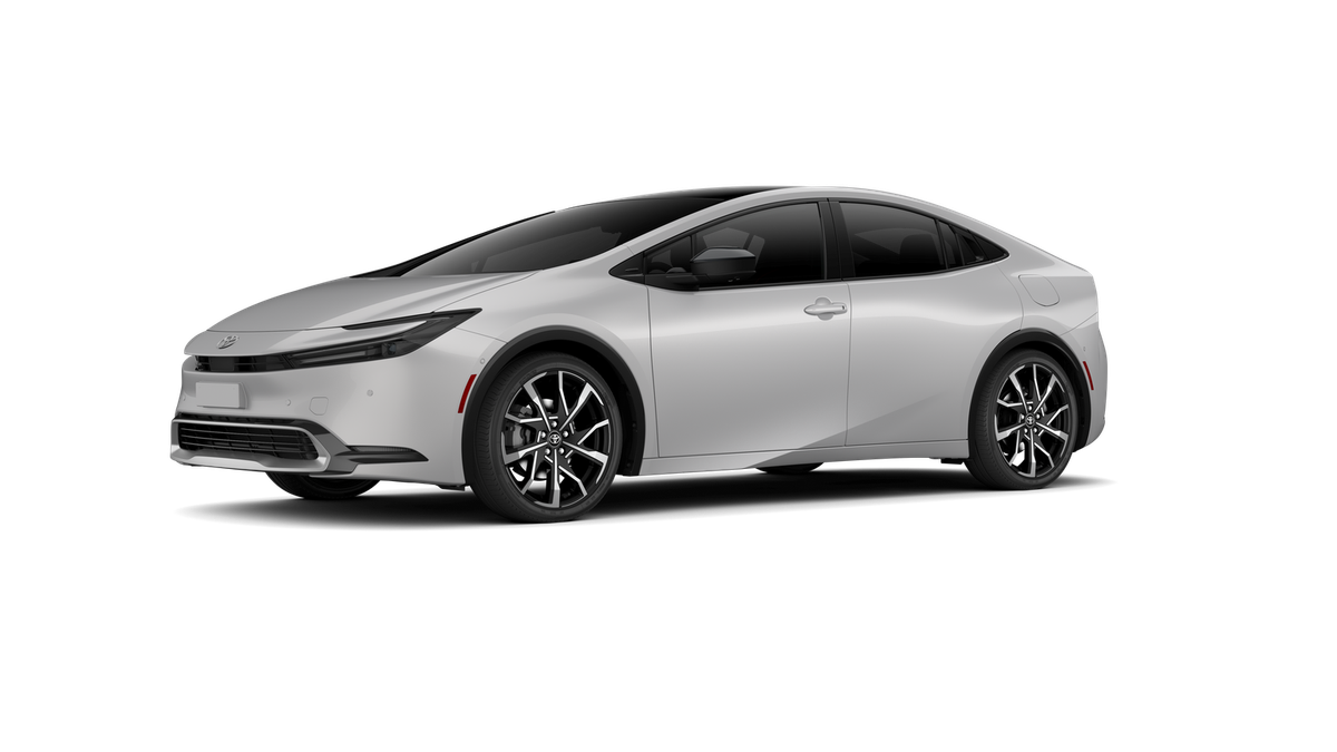 2026 Toyota Prius Plug-in Hybrid SE photo 13