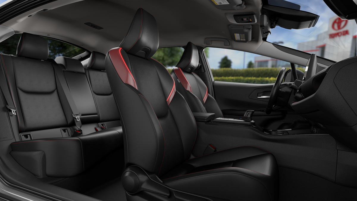 Prius Plug-in Hybrid XSE Premium 2.0L 4-Cyl. ECVT FWD [19]