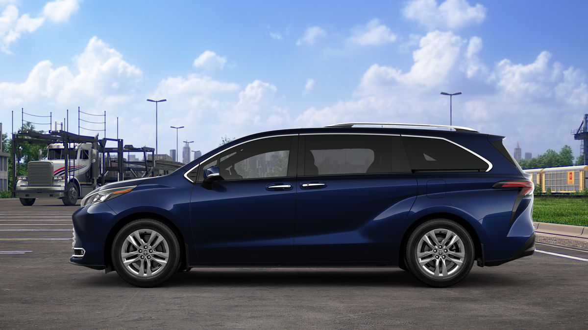 2025 Toyota Sienna Limited photo 4