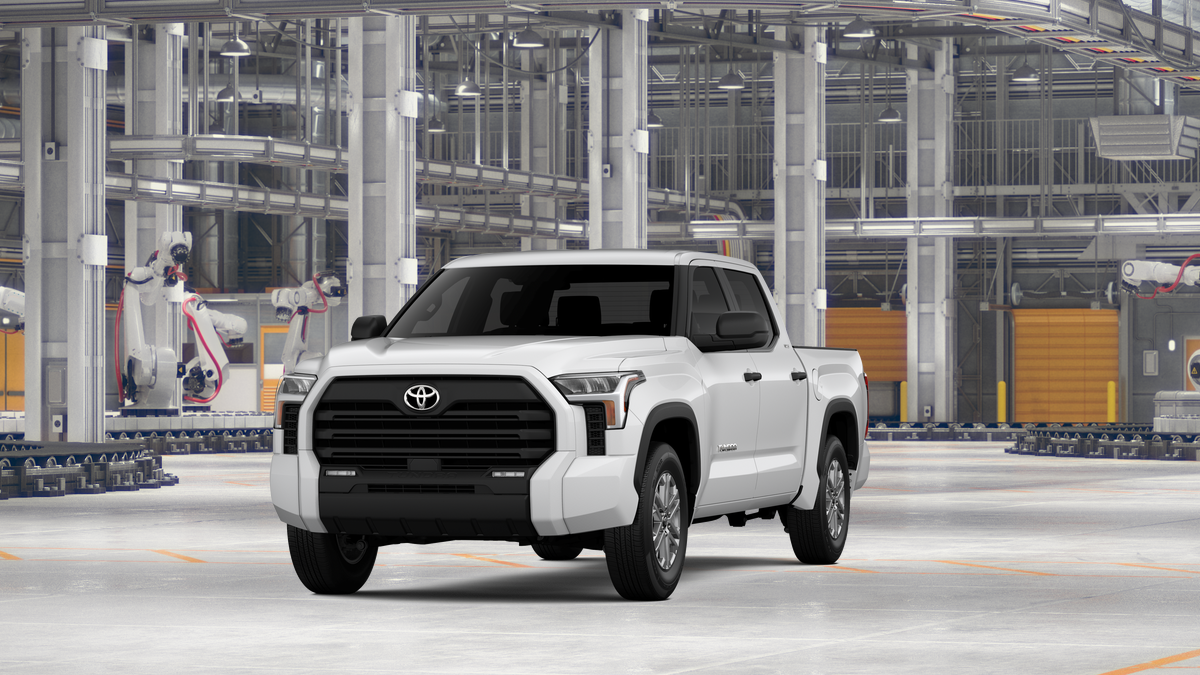 2026 Toyota Tundra SR5 CrewMax photo 18