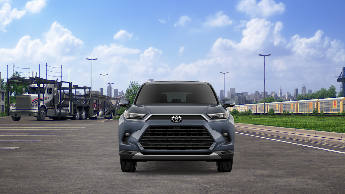2026 Toyota Highlander Hybrid Limited photo 17