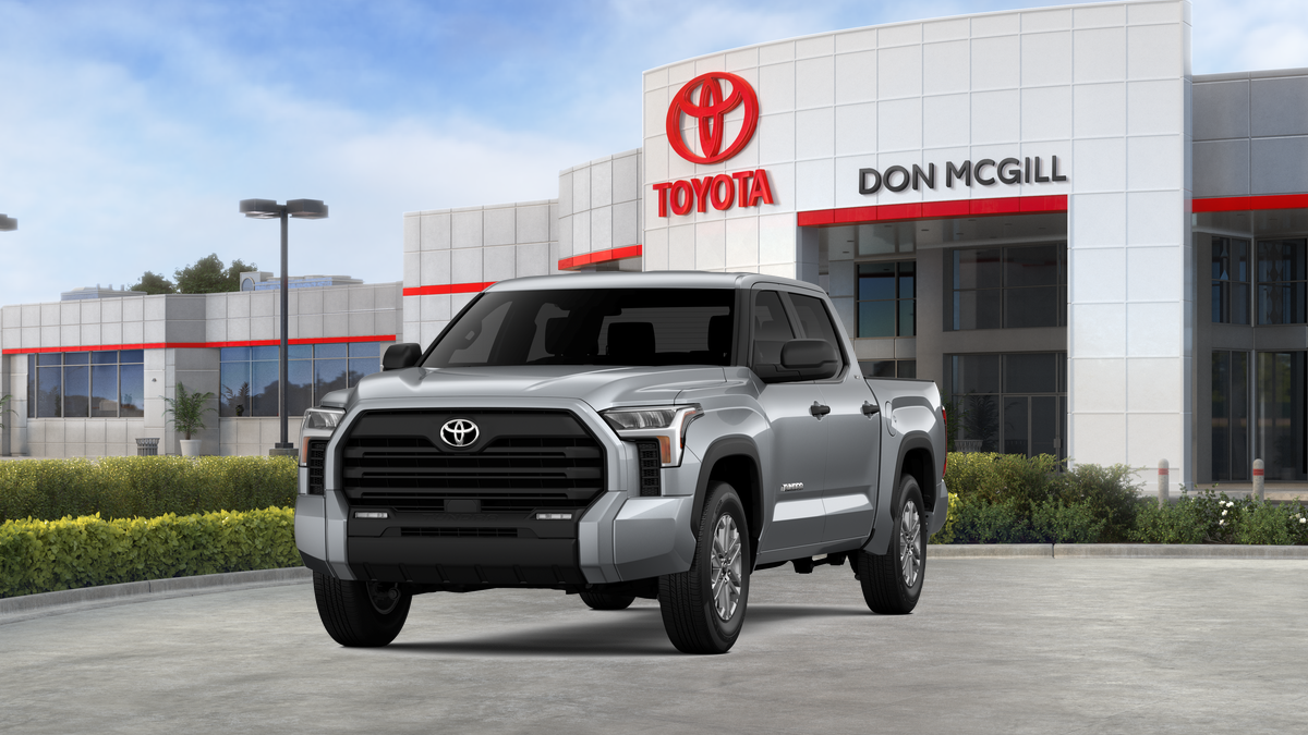 2026 Toyota Tundra SR5 CrewMax photo 3