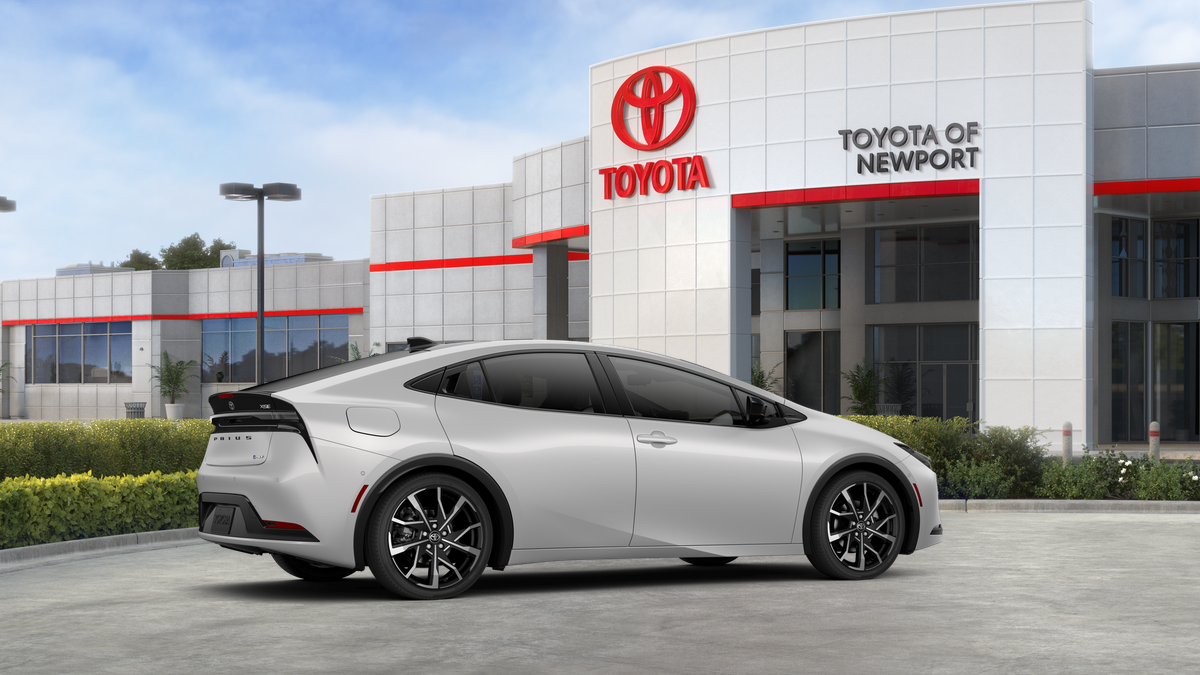 2026 Toyota Prius Plug-in Hybrid XSE Premium - Photo 36
