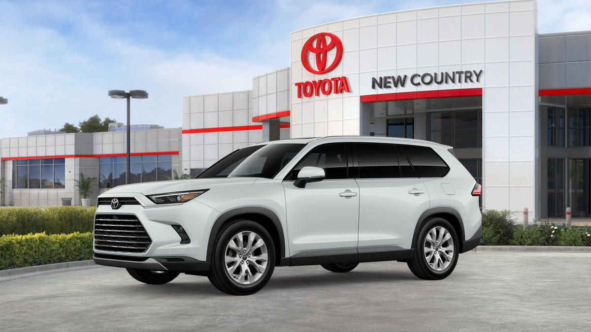 2026 Toyota Highlander Hybrid Limited photo 32