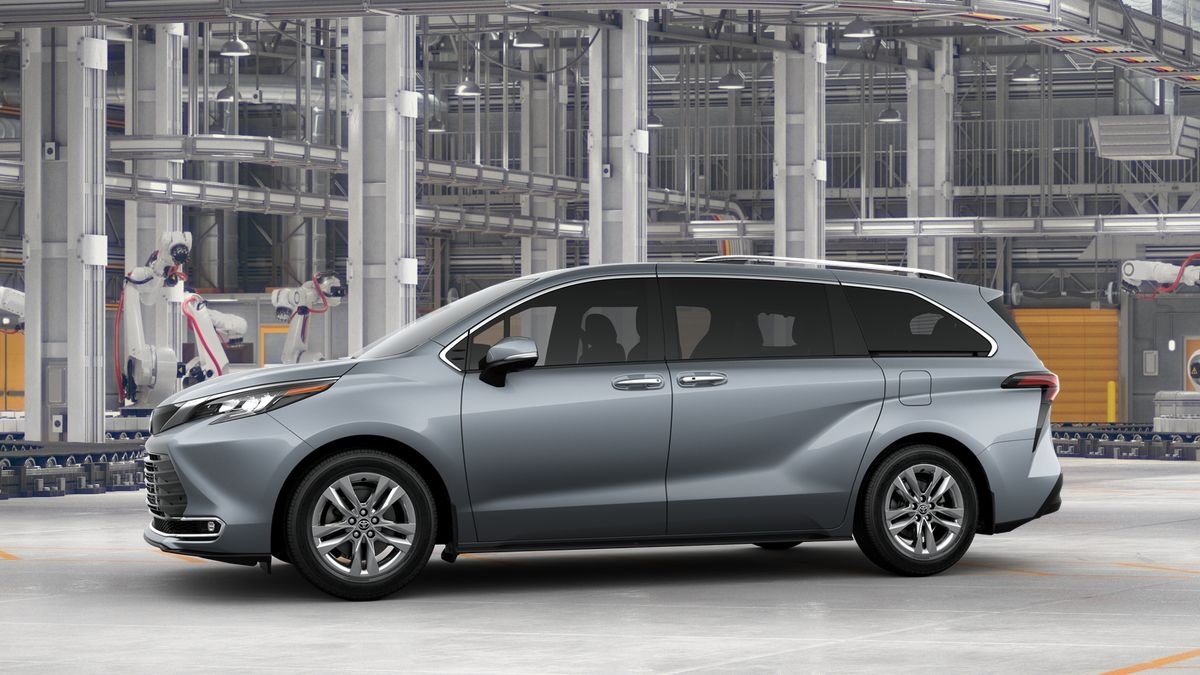 2025 Toyota Sienna Limited photo 5